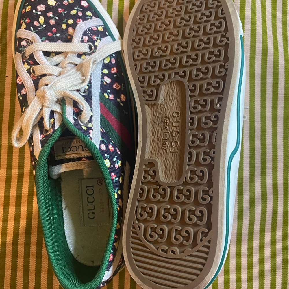 Gucci Limited Edition Sneaker with Liberty of London floral Print size 38 - Picture 9 of 11